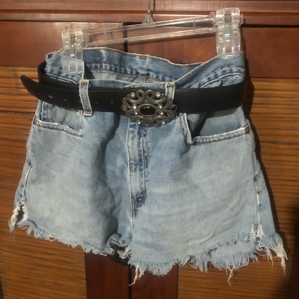 Levi’s cutoffs.